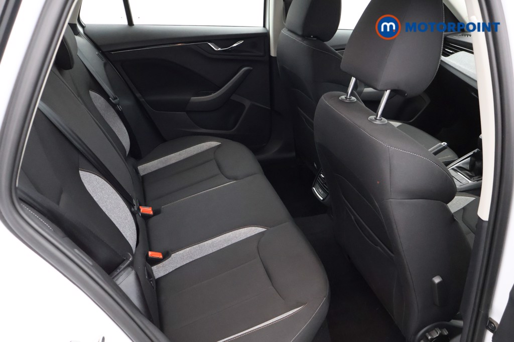 Skoda Kamiq SE Manual Petrol SUV - Stock Number (1610200) - 18th supplementary image