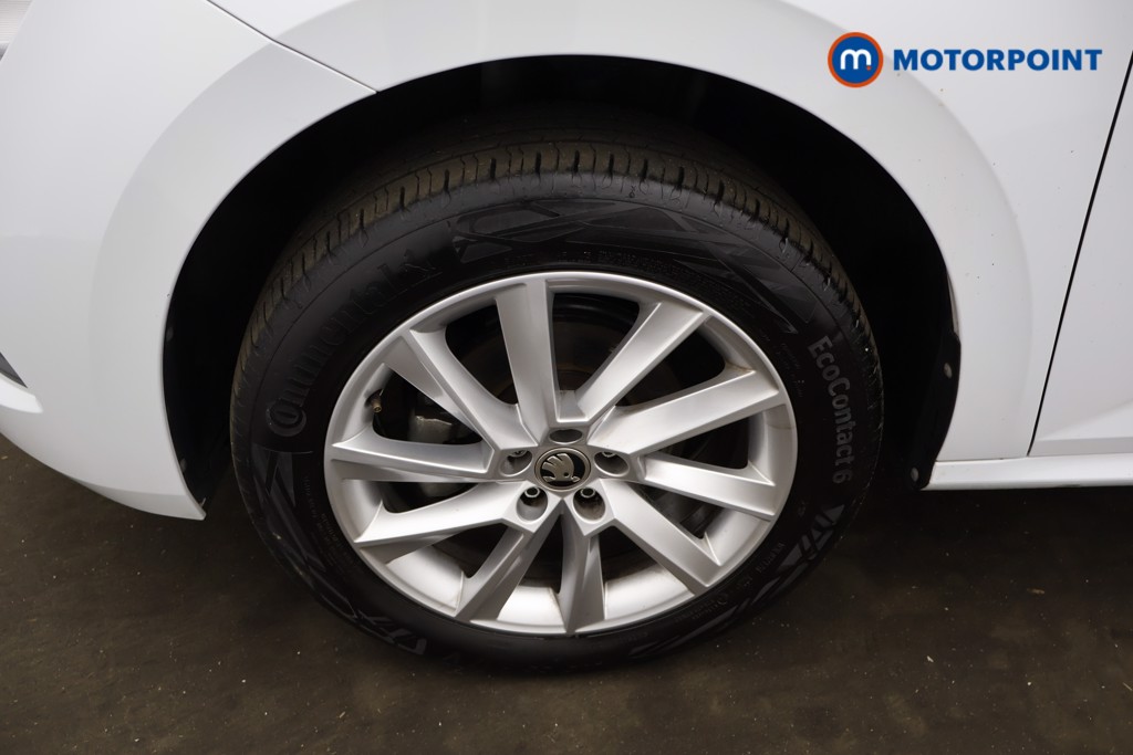 Skoda Kamiq SE Manual Petrol SUV - Stock Number (1610200) - 1st supplementary image