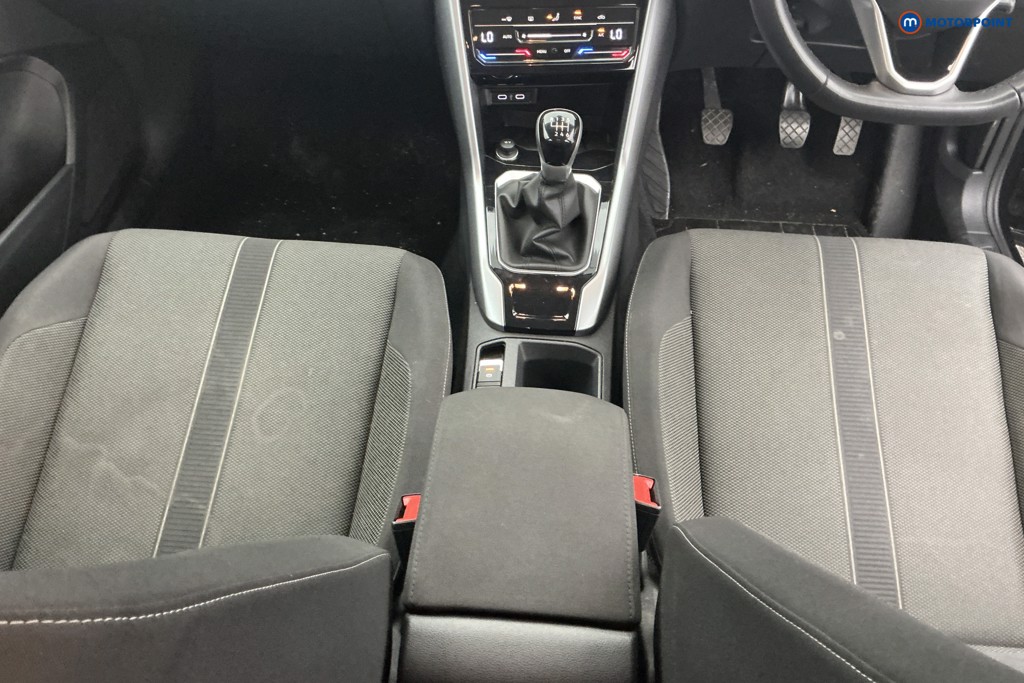 Volkswagen T-Roc Life Manual Petrol SUV - Stock Number (1610259) - 10th supplementary image