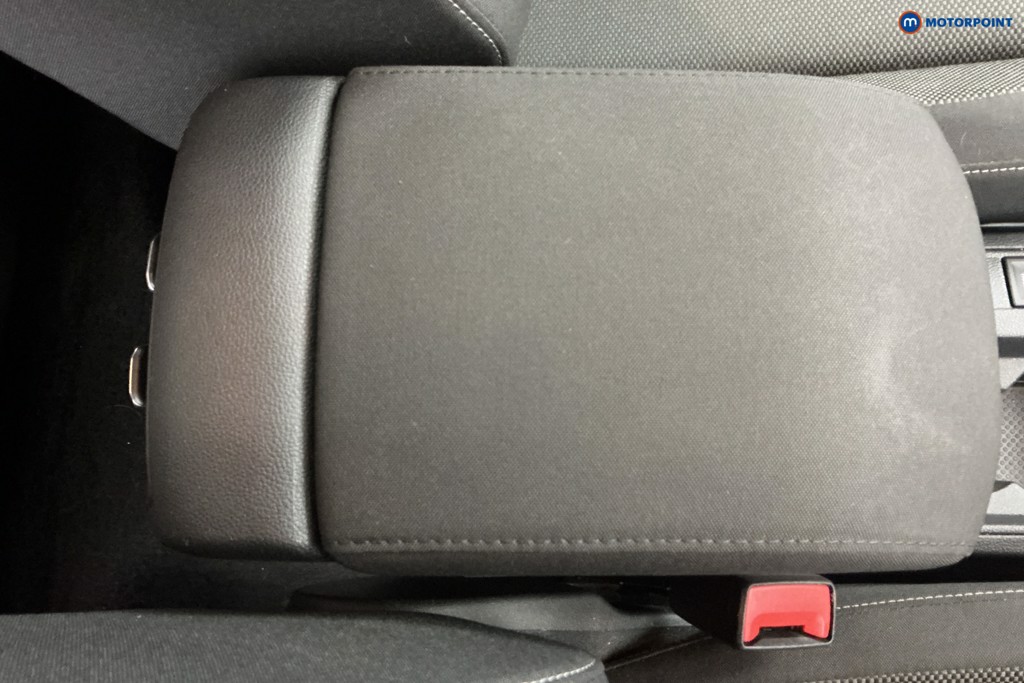 Volkswagen T-Roc Life Manual Petrol SUV - Stock Number (1610259) - 14th supplementary image