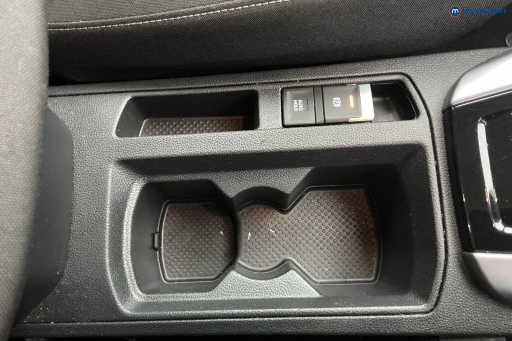 Volkswagen T-Roc Life Manual Petrol SUV - Stock Number (1610259) - 15th supplementary image