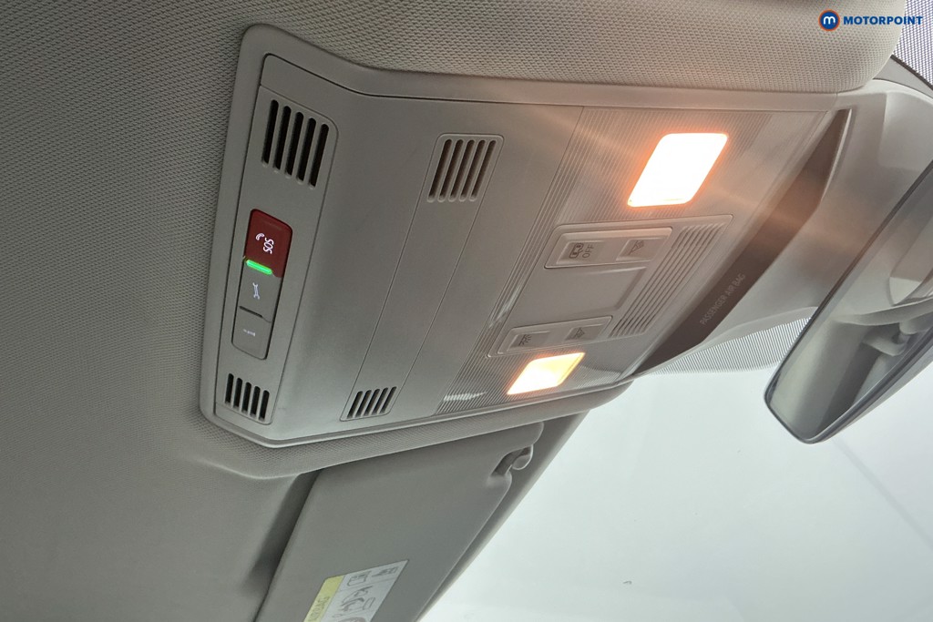 Volkswagen T-Roc Life Manual Petrol SUV - Stock Number (1610259) - 20th supplementary image