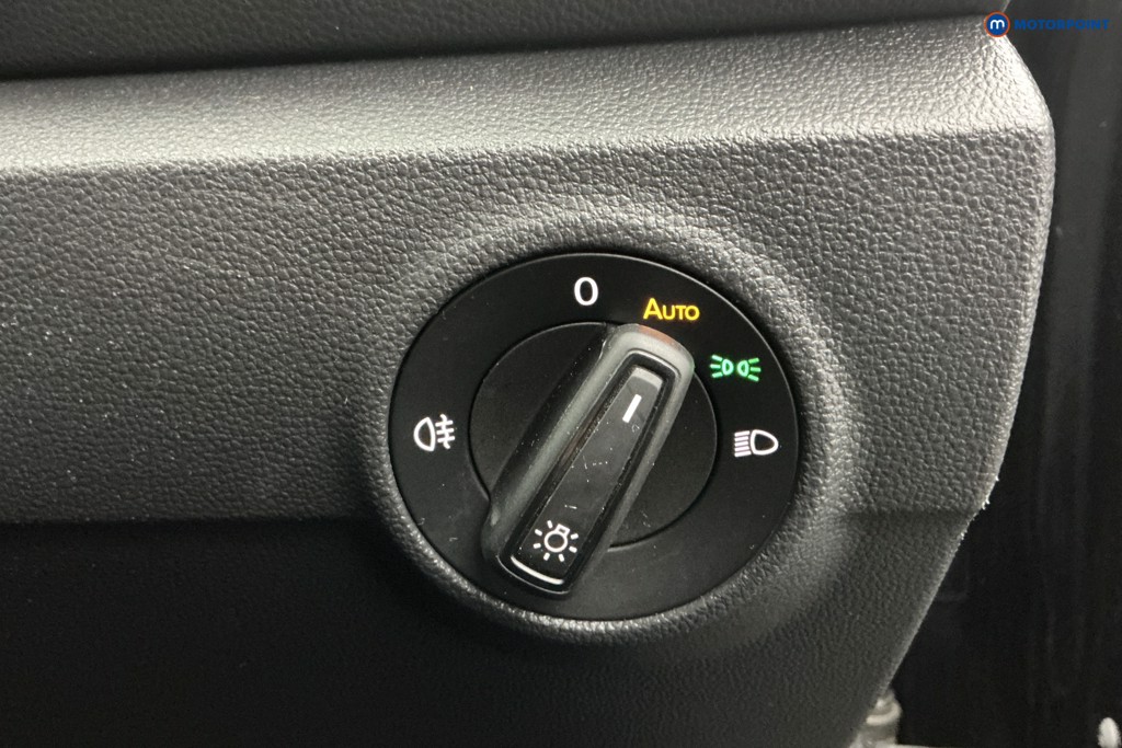 Volkswagen T-Roc Life Manual Petrol SUV - Stock Number (1610259) - 24th supplementary image