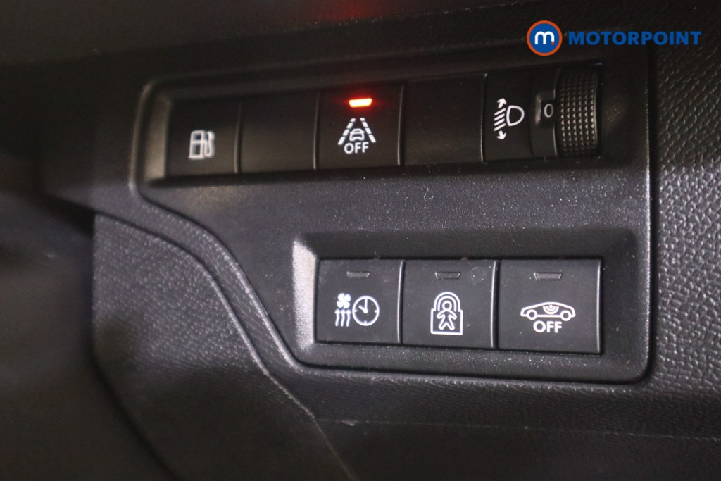 Peugeot 3008 Allure Automatic Petrol Plug-In Hybrid SUV - Stock Number (1610616) - 12th supplementary image