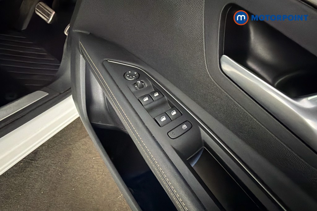 Peugeot 5008 Gt Line Premium Automatic Diesel SUV - Stock Number (1611369) - 20th supplementary image