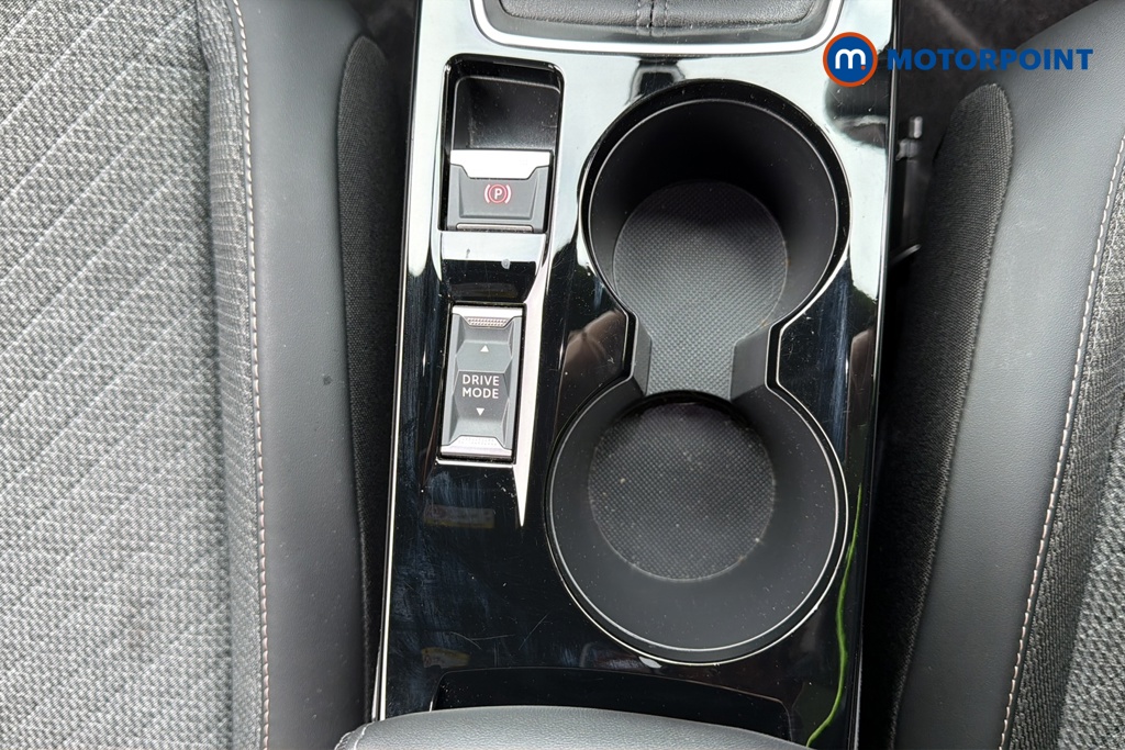 Peugeot 2008 Allure Manual Petrol SUV - Stock Number (1613123) - 16th supplementary image