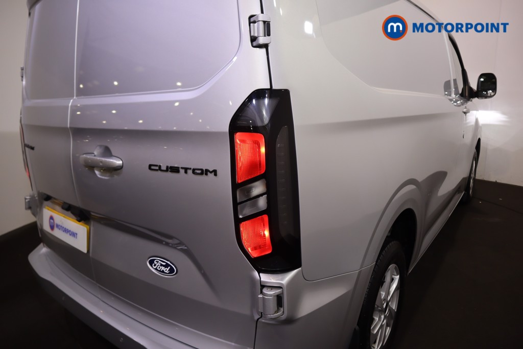 Ford Transit Custom Limited Manual Diesel Panel Van - Stock Number (1613928) - 23rd supplementary image