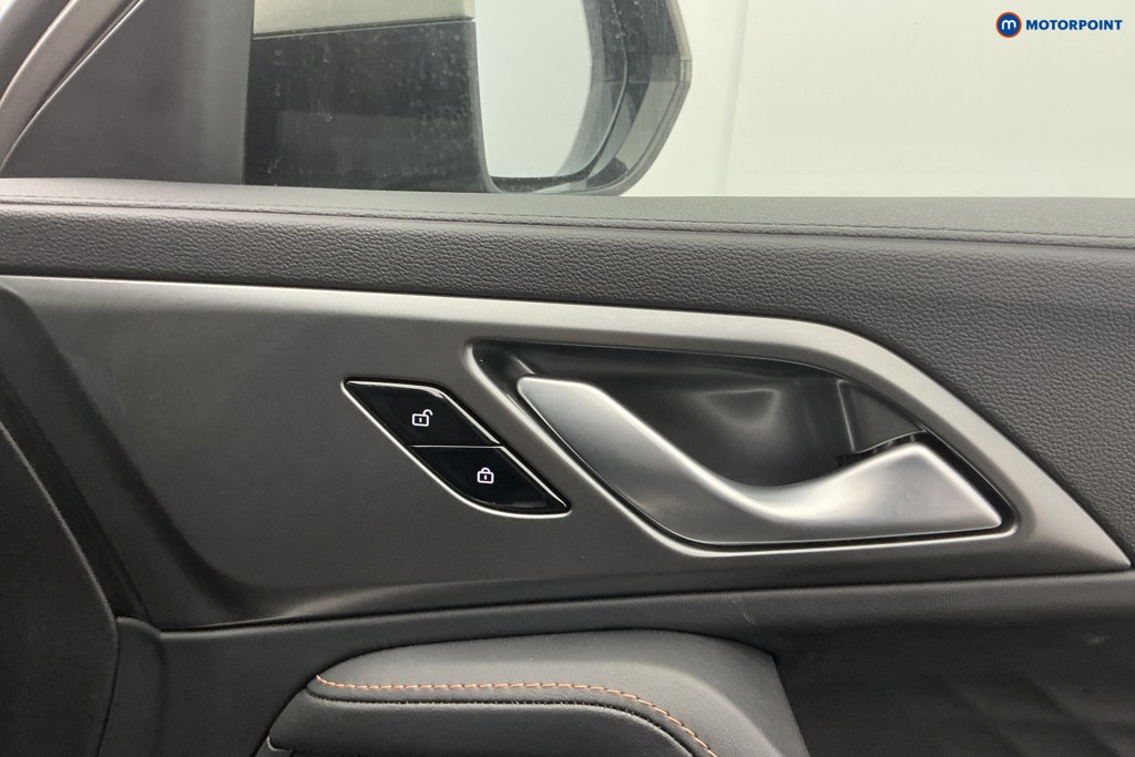 Mg Motor Uk HS Trophy Automatic Petrol Plug-In Hybrid SUV - Stock Number (1616373) - 27th supplementary image