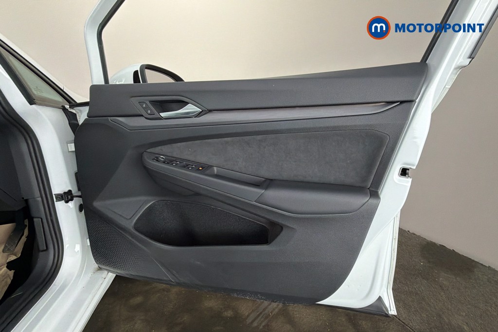 Volkswagen Golf Style Manual Petrol Hatchback - Stock Number (1616635) - 19th supplementary image