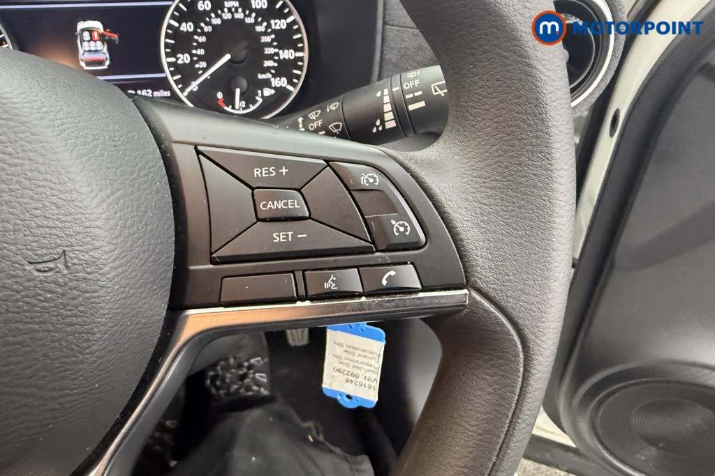 Nissan Juke Acenta Premium Manual Petrol SUV - Stock Number (1616746) - 7th supplementary image