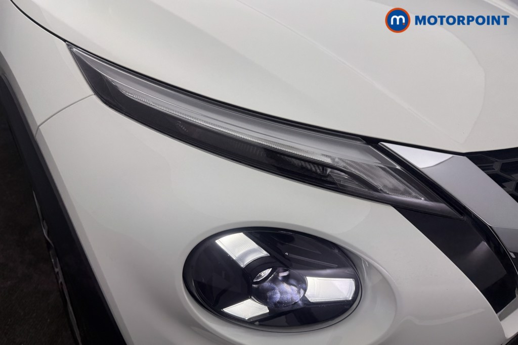 Nissan Juke Acenta Premium Manual Petrol SUV - Stock Number (1616746) - 12th supplementary image