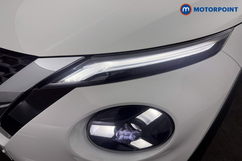 Nissan Juke Acenta Premium Manual Petrol SUV - Stock Number (1616746) - 13th supplementary image