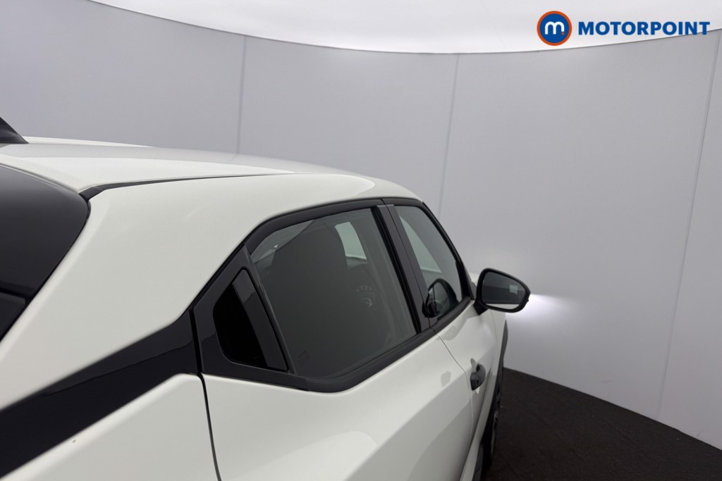 Nissan Juke Acenta Premium Manual Petrol SUV - Stock Number (1616746) - 16th supplementary image