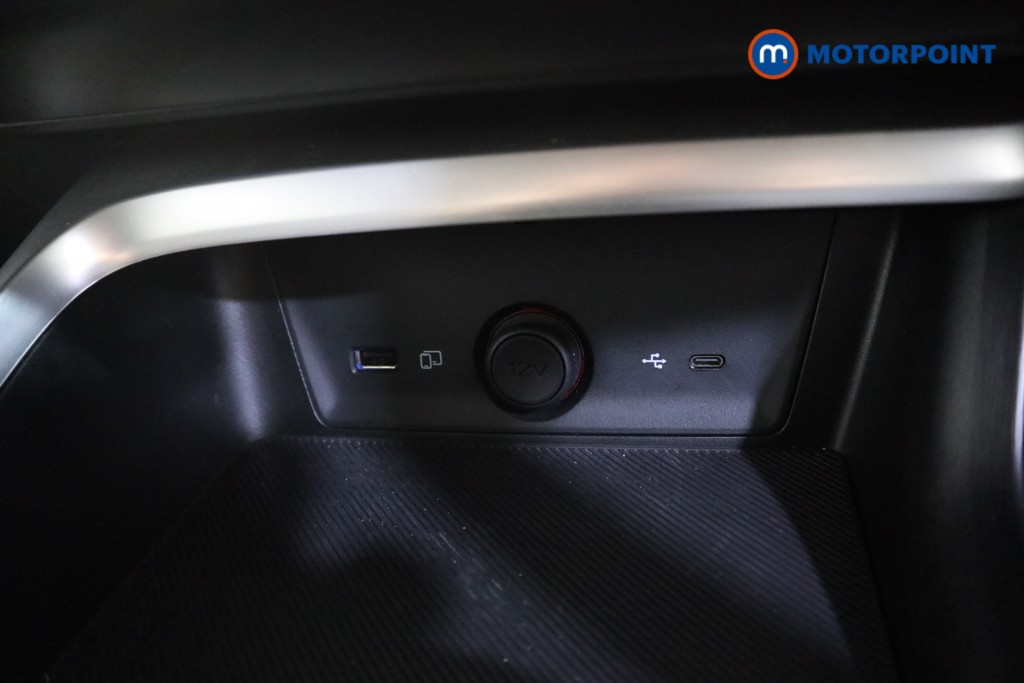 Mg Motor Uk ZS Trophy Automatic Petrol-Electric Hybrid SUV - Stock Number (1616895) - 7th supplementary image