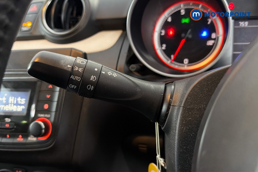 Suzuki Swift Attitude Manual Petrol Hatchback - Stock Number (1618584) - 6th supplementary image