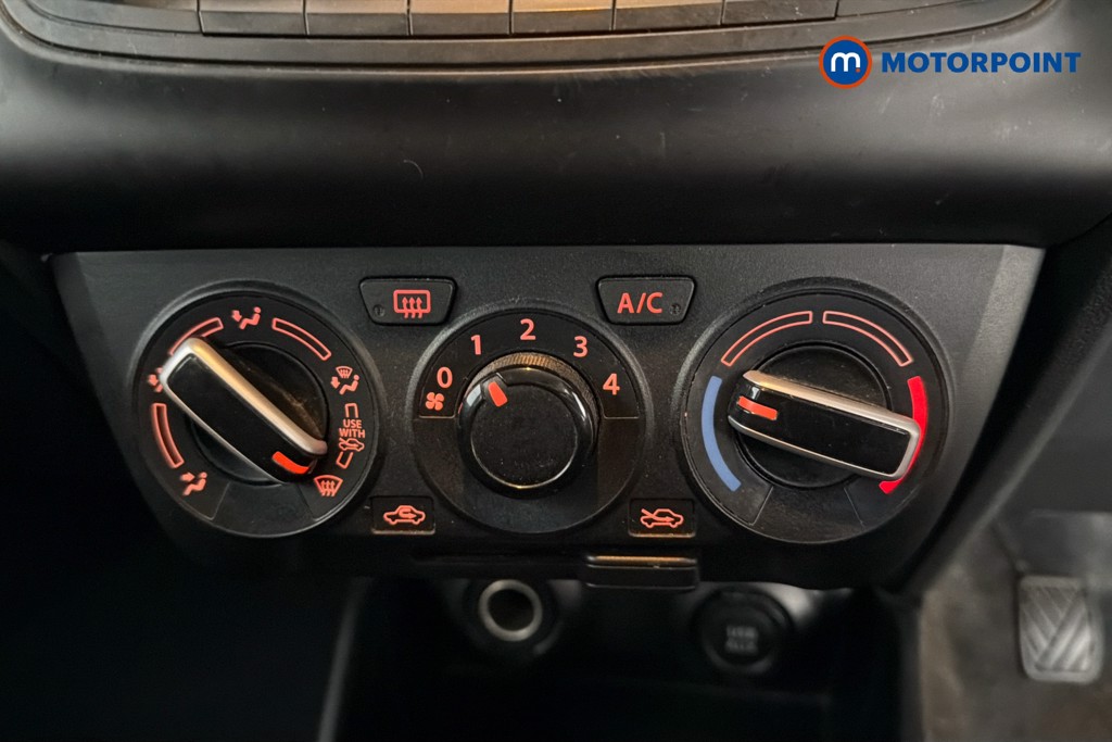 Suzuki Swift Attitude Manual Petrol Hatchback - Stock Number (1618584) - 12th supplementary image