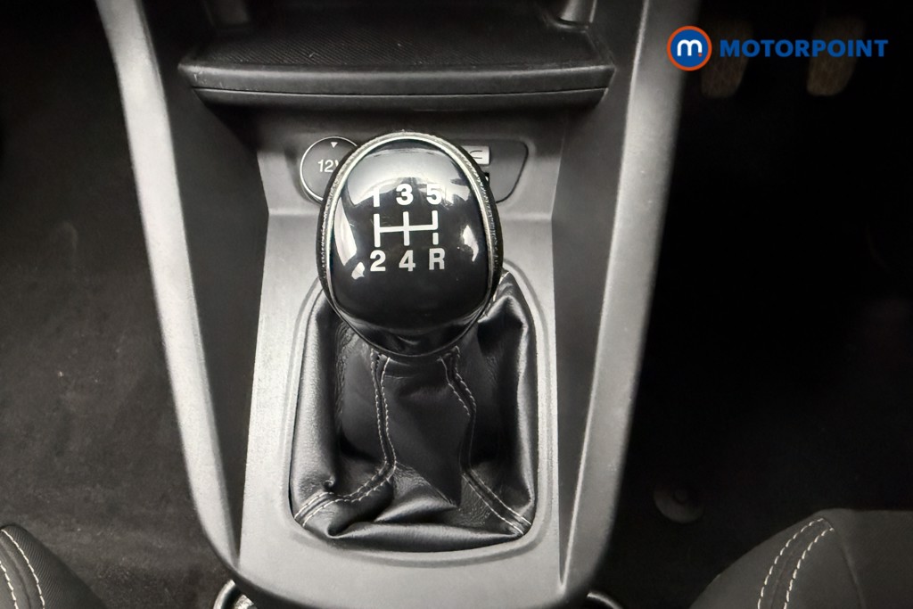 Ford Ka-Plus Zetec Manual Petrol Hatchback - Stock Number (1619619) - 5th supplementary image