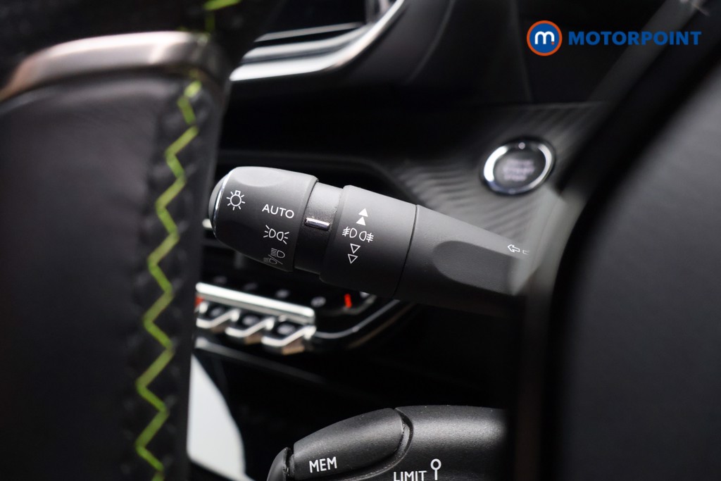 Peugeot 2008 GT Manual Petrol SUV - Stock Number (1619997) - 10th supplementary image