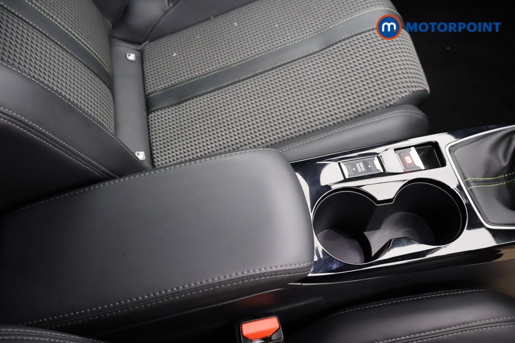 Peugeot 2008 GT Manual Petrol SUV - Stock Number (1619997) - 17th supplementary image