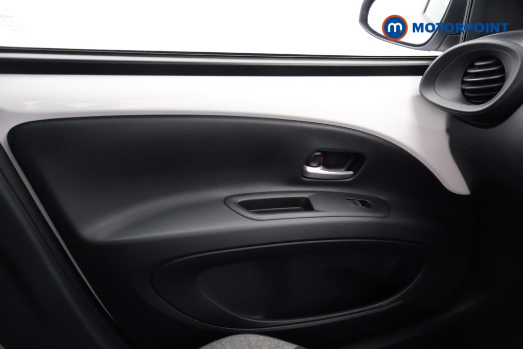 Toyota Aygo X Pure Manual Petrol Hatchback - Stock Number (1620527) - 11th supplementary image