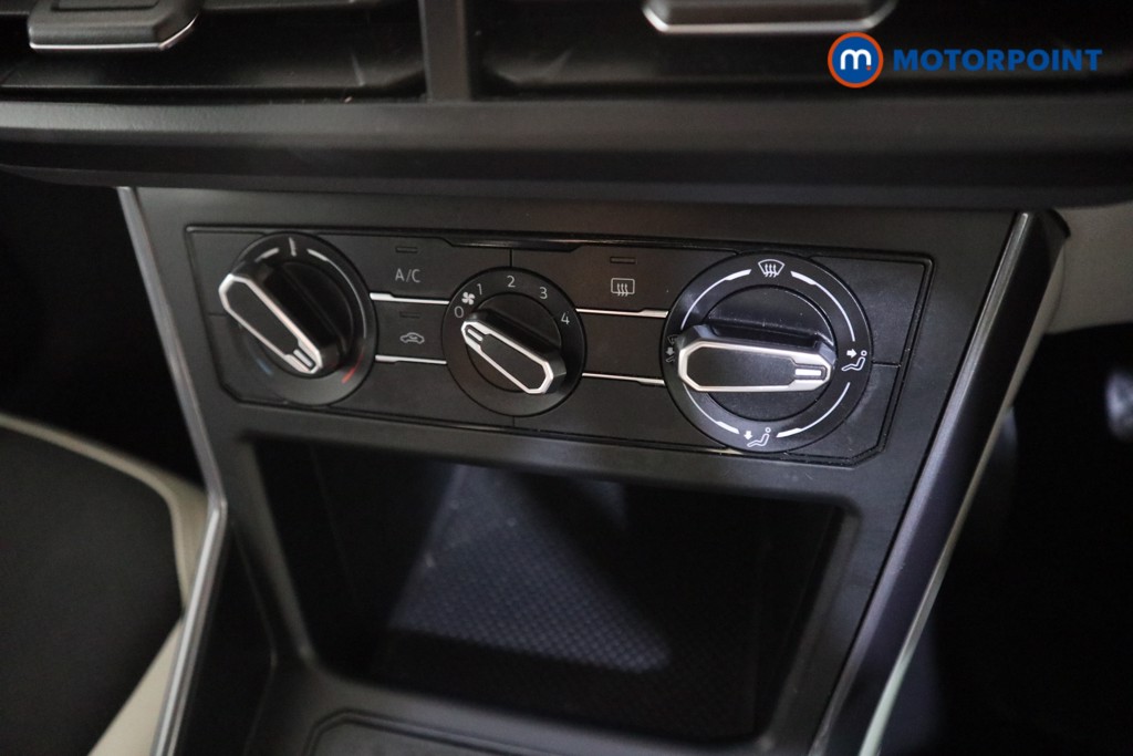 Volkswagen Polo Beats Manual Petrol Hatchback - Stock Number (1622125) - 7th supplementary image