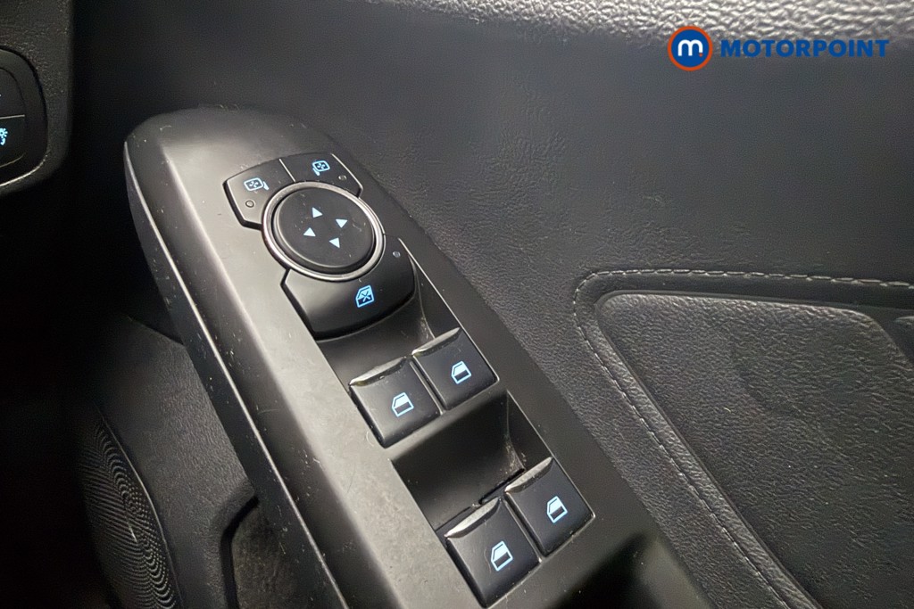 Ford Focus Zetec Manual Petrol Hatchback - Stock Number (1622585) - 16th supplementary image