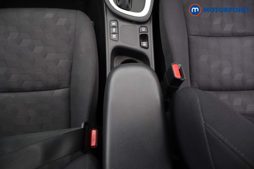 Toyota Yaris Icon Automatic Petrol-Electric Hybrid Hatchback - Stock Number (1622844) - 5th supplementary image