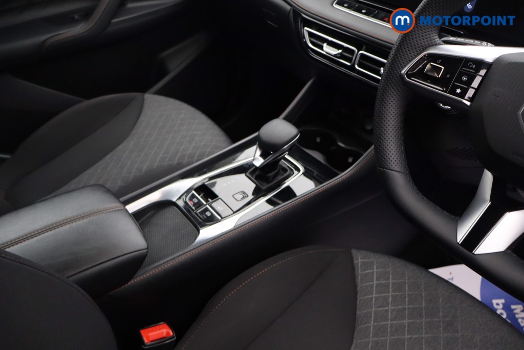 Mg Motor Uk HS SE Automatic Petrol-Electric Hybrid SUV - Stock Number (1622981) - 18th supplementary image