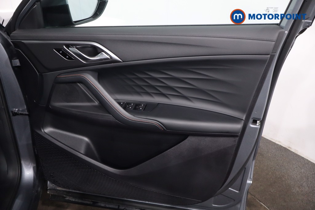 Mg Motor Uk HS SE Automatic Petrol-Electric Hybrid SUV - Stock Number (1622996) - 25th supplementary image