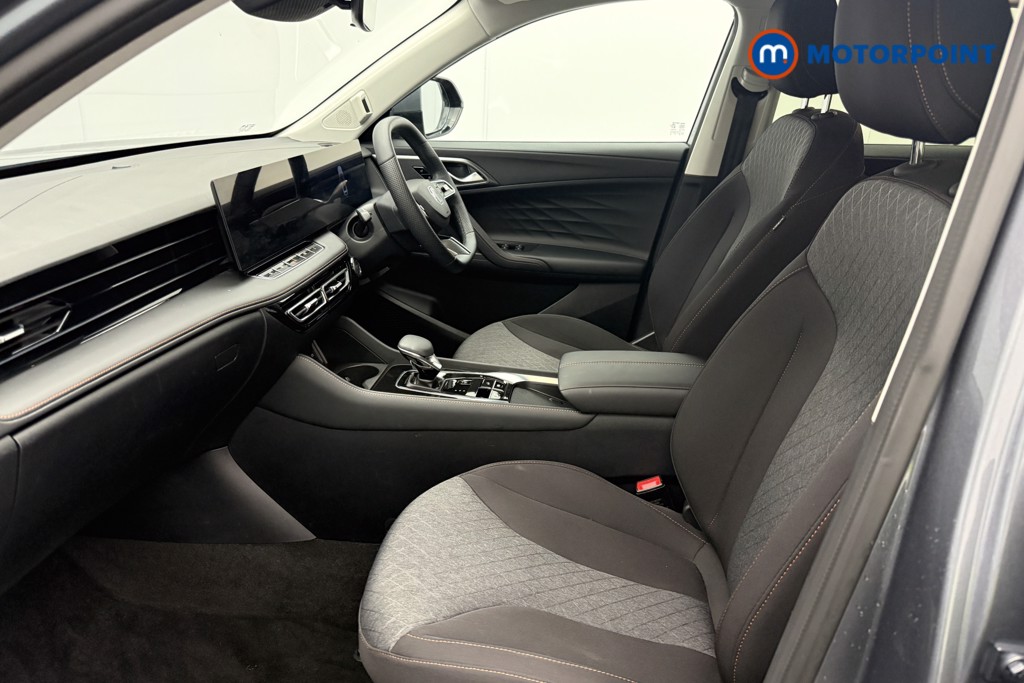 Mg Motor Uk HS SE Automatic Petrol-Electric Hybrid SUV - Stock Number (1623010) - 4th supplementary image