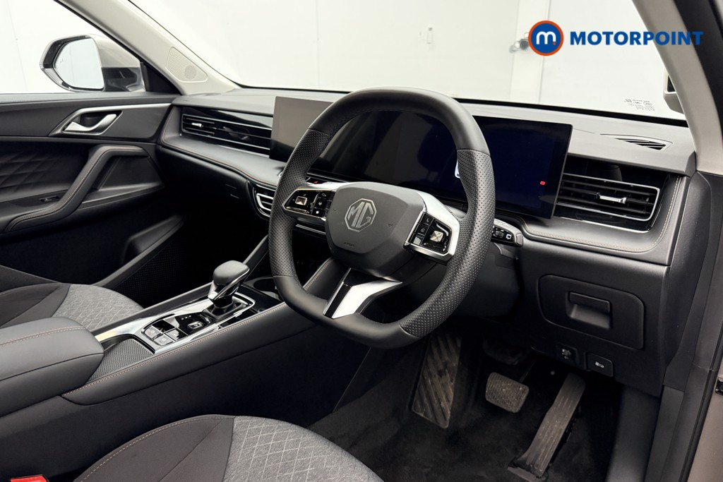 Mg Motor Uk HS SE Automatic Petrol-Electric Hybrid SUV - Stock Number (1623060) - 6th supplementary image
