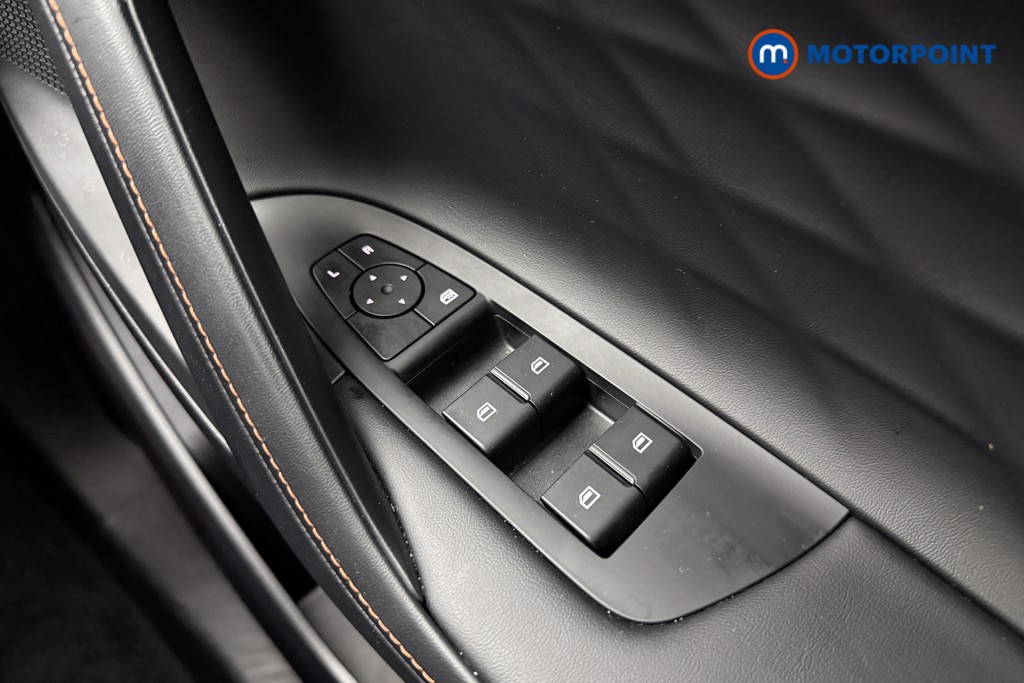 Mg Motor Uk HS SE Automatic Petrol-Electric Hybrid SUV - Stock Number (1623060) - 17th supplementary image