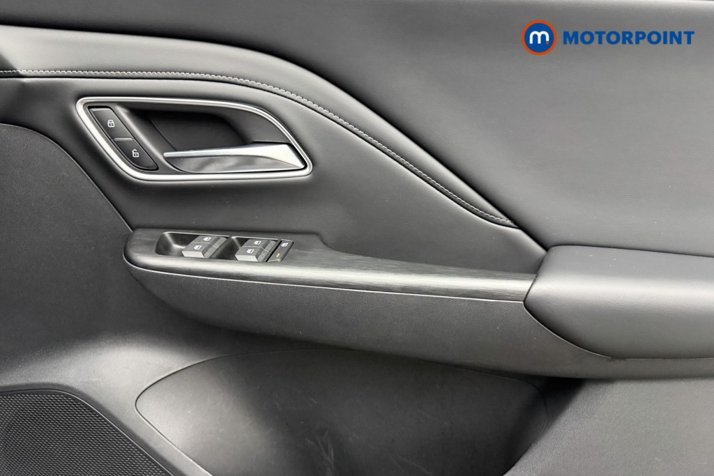 Mg Motor Uk ZS Trophy Automatic Petrol-Electric Hybrid SUV - Stock Number (1623156) - 19th supplementary image