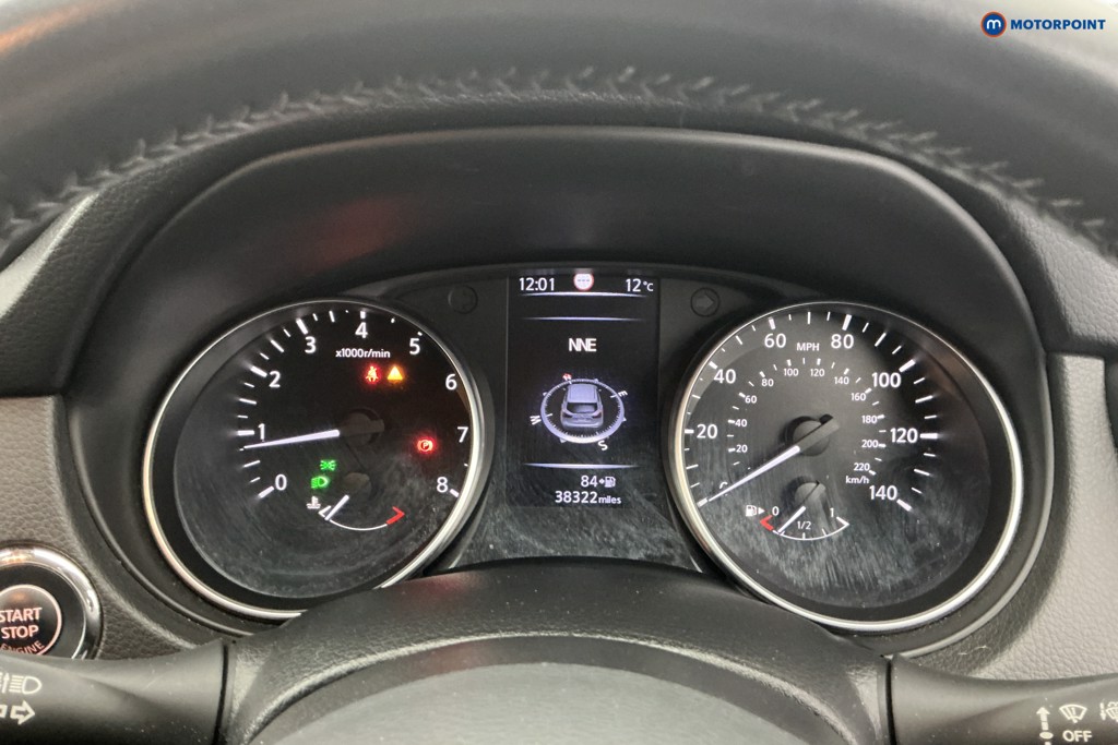 Nissan Qashqai N-Connecta Manual Petrol SUV - Stock Number (1623865) - 9th supplementary image