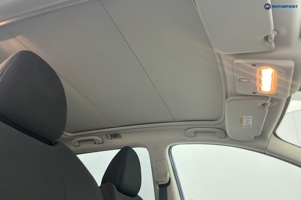 Nissan Qashqai N-Connecta Manual Petrol SUV - Stock Number (1623865) - 23rd supplementary image