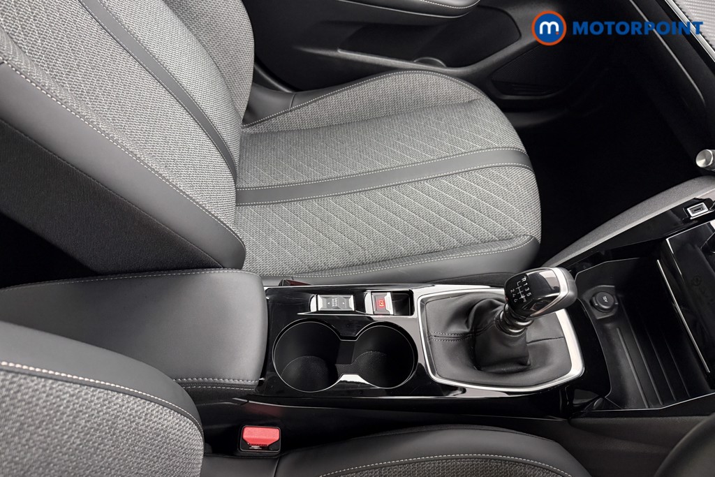 Peugeot 208 Allure Manual Petrol Hatchback - Stock Number (1624758) - 15th supplementary image