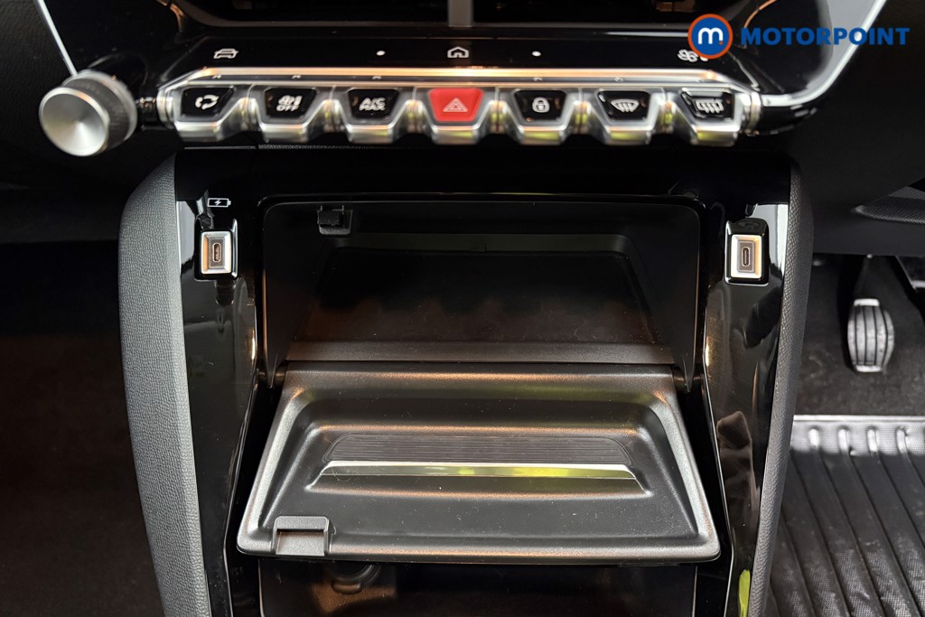 Peugeot 208 Allure Manual Petrol Hatchback - Stock Number (1624846) - 10th supplementary image