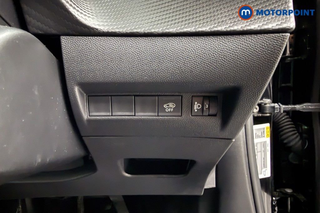 Peugeot 2008 Allure Manual Petrol SUV - Stock Number (1624954) - 5th supplementary image