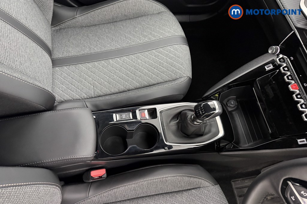 Peugeot 2008 Allure Manual Petrol SUV - Stock Number (1624954) - 13th supplementary image