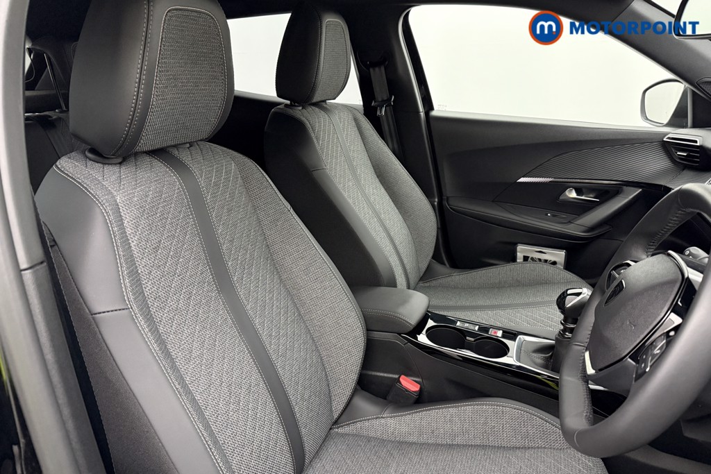 Peugeot 2008 Allure Manual Petrol SUV - Stock Number (1624954) - 14th supplementary image