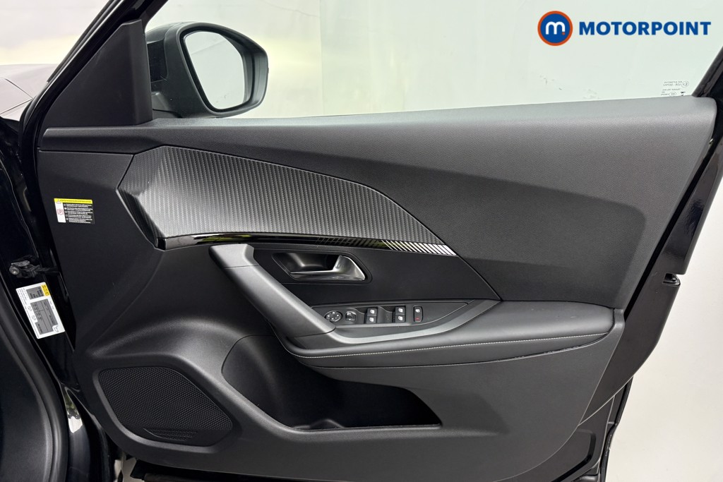 Peugeot 2008 Allure Manual Petrol SUV - Stock Number (1624961) - 18th supplementary image