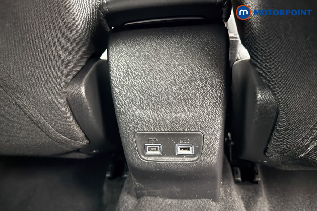 Peugeot 2008 Allure Manual Petrol SUV - Stock Number (1624961) - 22nd supplementary image