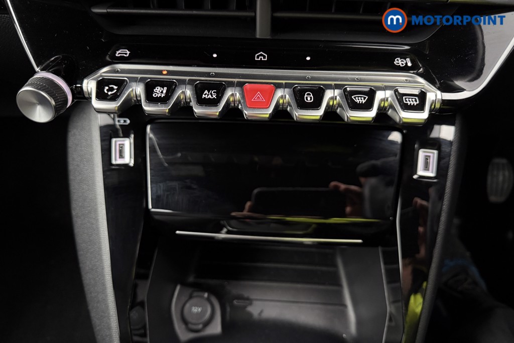 Peugeot 2008 Allure Manual Petrol SUV - Stock Number (1624986) - 17th supplementary image