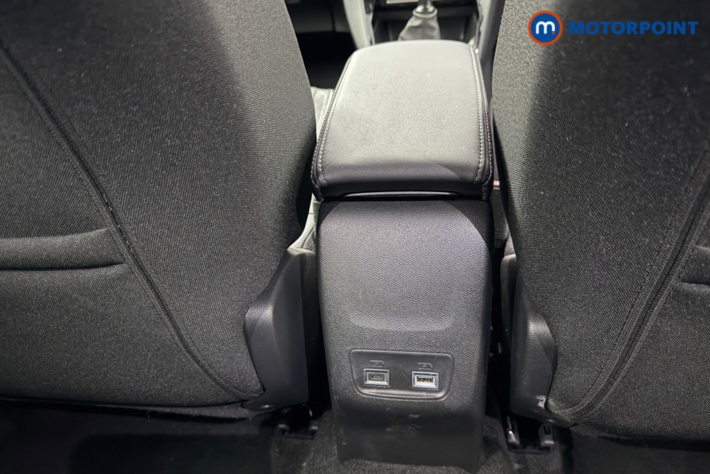 Peugeot 2008 Allure Manual Petrol SUV - Stock Number (1624986) - 26th supplementary image