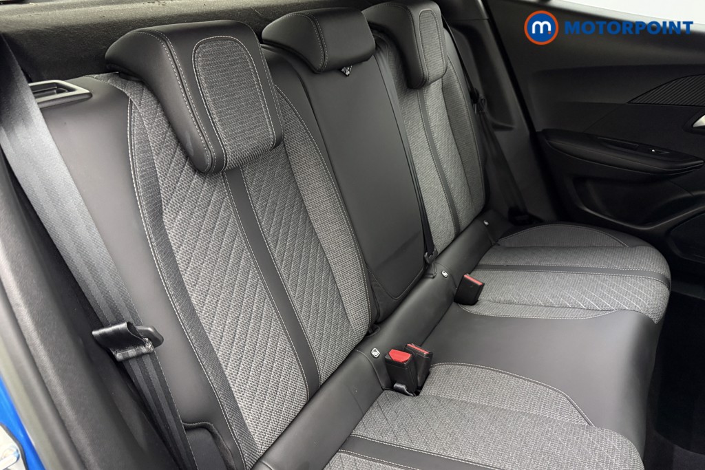 Peugeot 2008 Allure Manual Petrol SUV - Stock Number (1624987) - 21st supplementary image