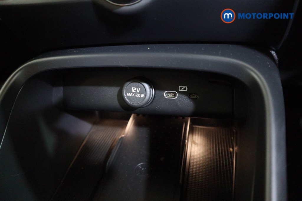 Volvo Xc40 Plus Automatic Petrol SUV - Stock Number (1624999) - 9th supplementary image