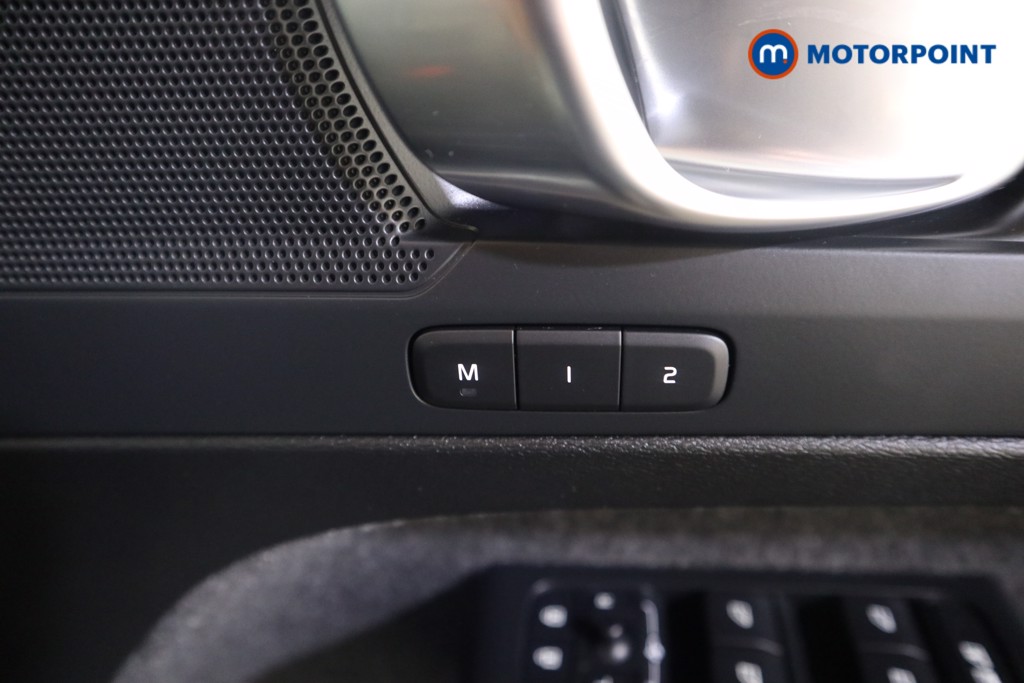 Volvo Xc40 Plus Automatic Petrol SUV - Stock Number (1624999) - 13th supplementary image
