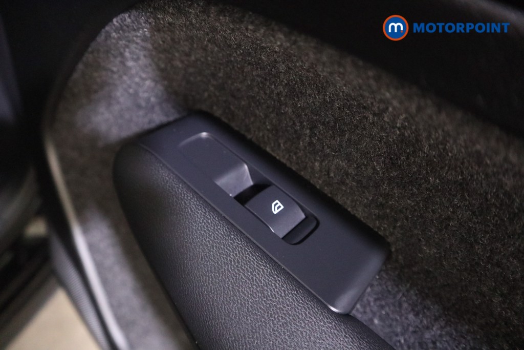 Volvo Xc40 Plus Automatic Petrol SUV - Stock Number (1624999) - 20th supplementary image
