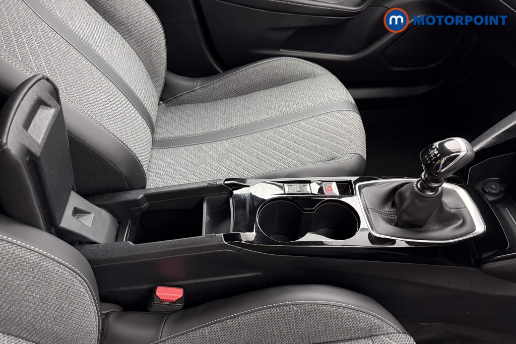 Peugeot 2008 Allure Manual Petrol SUV - Stock Number (1625010) - 16th supplementary image