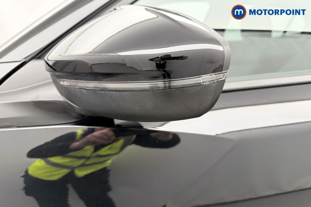 Peugeot 2008 Allure Manual Petrol SUV - Stock Number (1625010) - 26th supplementary image